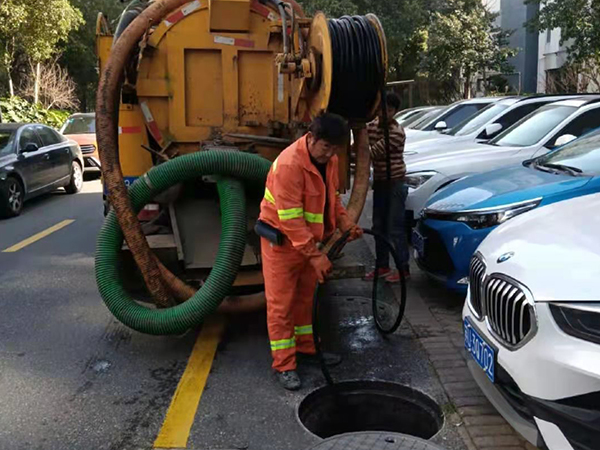 银海排污管道清淤